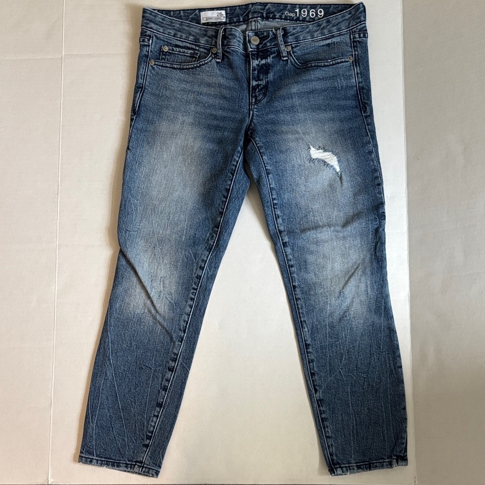 Women’s Classic Blue Distressed Skinny Cropped Jeans